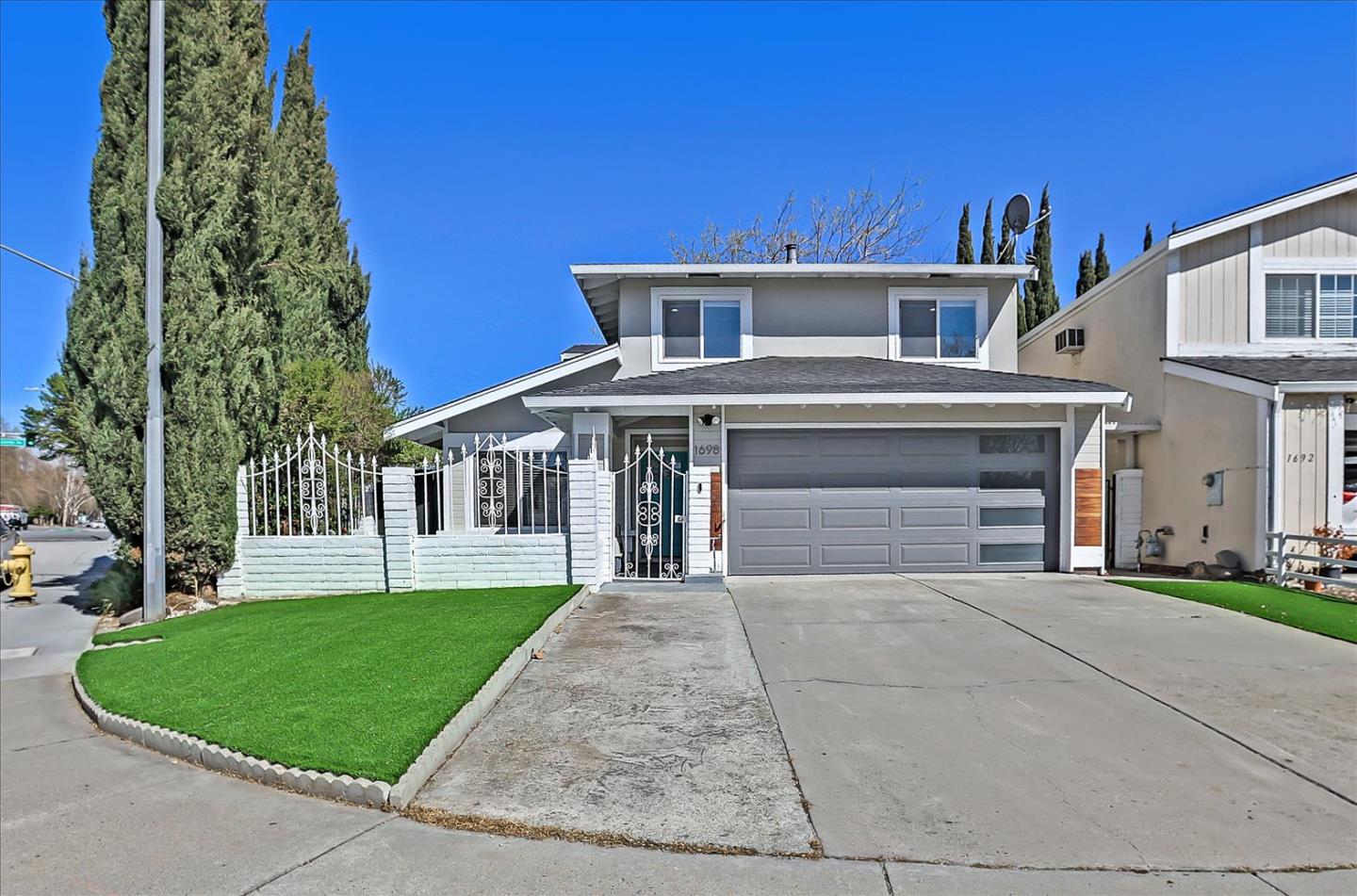 Detail Gallery Image 1 of 1 For 1698 Sierra Rd, San Jose,  CA 95131 - 4 Beds | 2/1 Baths