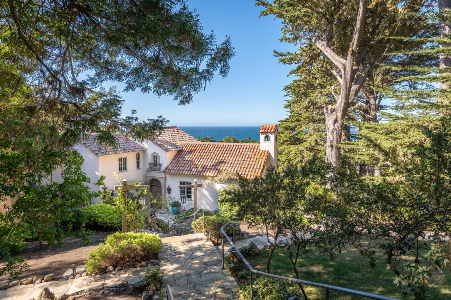 Detail Gallery Image 1 of 1 For 176 Spindrift Rd, Carmel,  CA 93923 - 4 Beds | 3/1 Baths