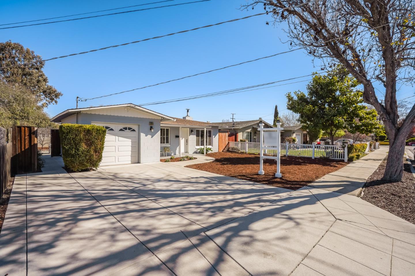 Detail Gallery Image 1 of 1 For 245 Beechnut Ave, Sunnyvale,  CA 94085 - 3 Beds | 1 Baths