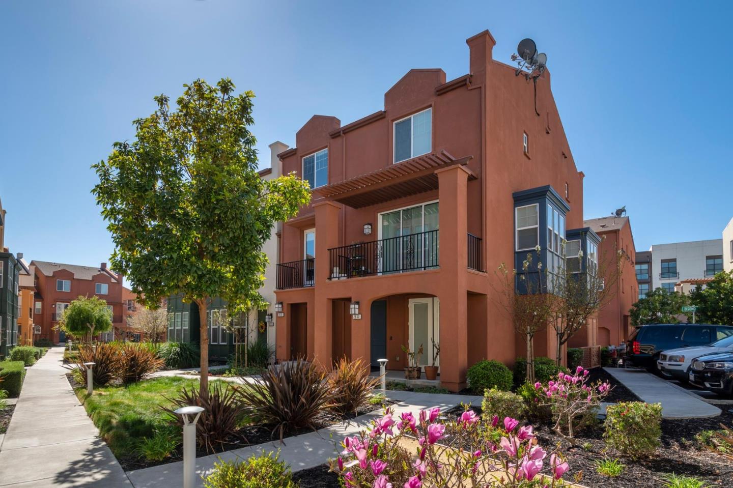 Detail Gallery Image 1 of 1 For 2835 Bisono Way #H3,  San Mateo,  CA 94403 - 2 Beds | 2/1 Baths