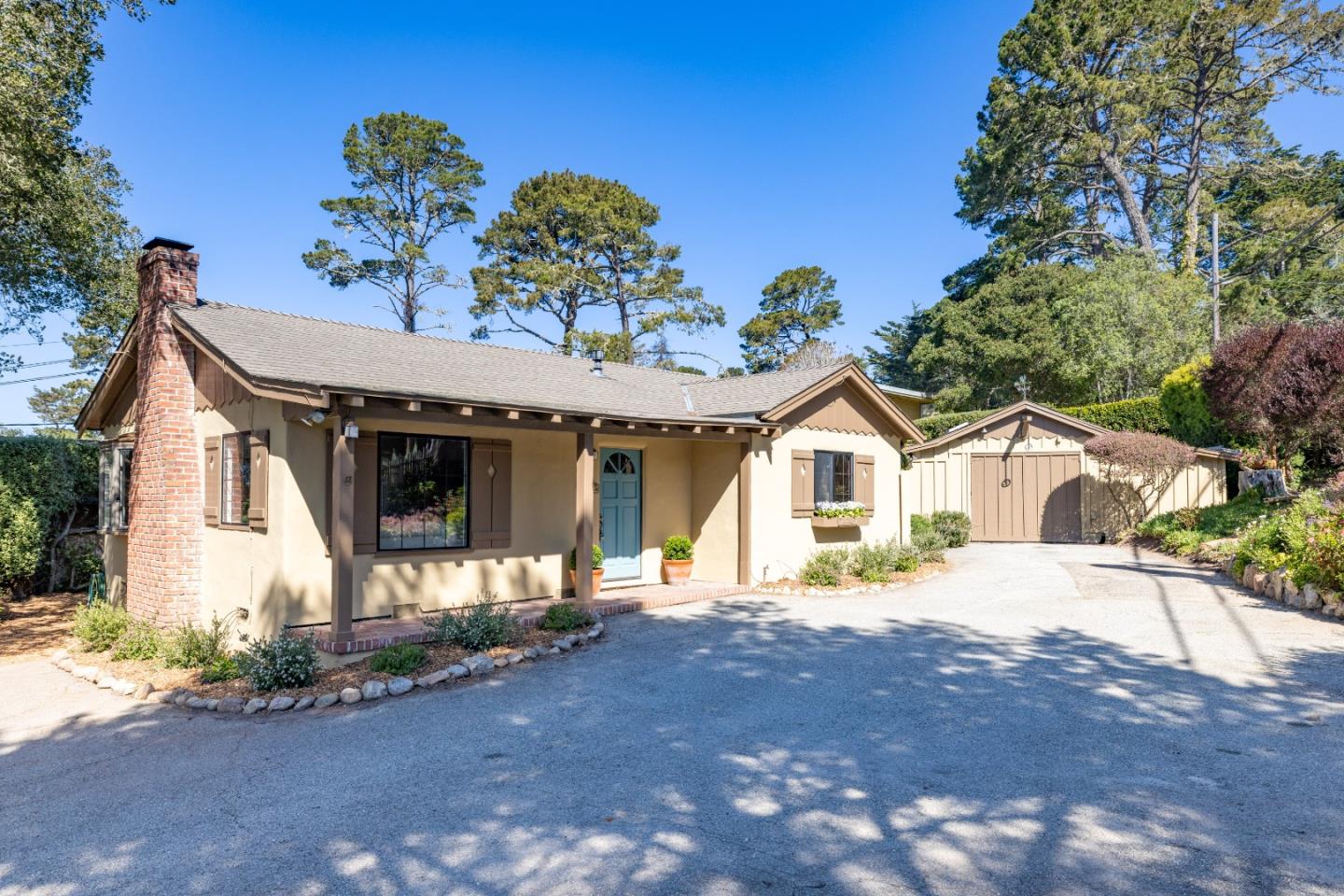 Detail Gallery Image 1 of 1 For 24785 Valley Way, Carmel,  CA 93923 - 2 Beds | 1/1 Baths