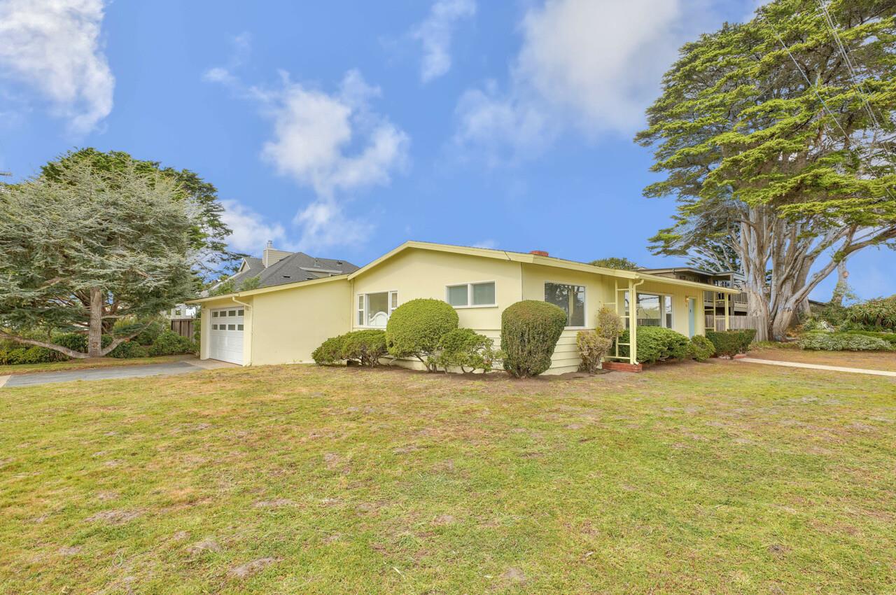 Detail Gallery Image 1 of 1 For 50 Esplanade St, Pacific Grove,  CA 93950 - 3 Beds | 2 Baths