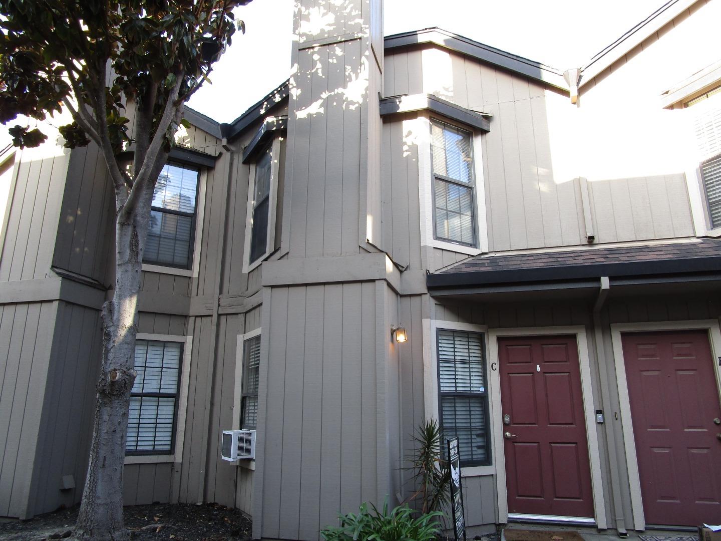 Detail Gallery Image 1 of 1 For 231 Gibson Dr #C-42,  Hollister,  CA 95023 - 2 Beds | 1/1 Baths