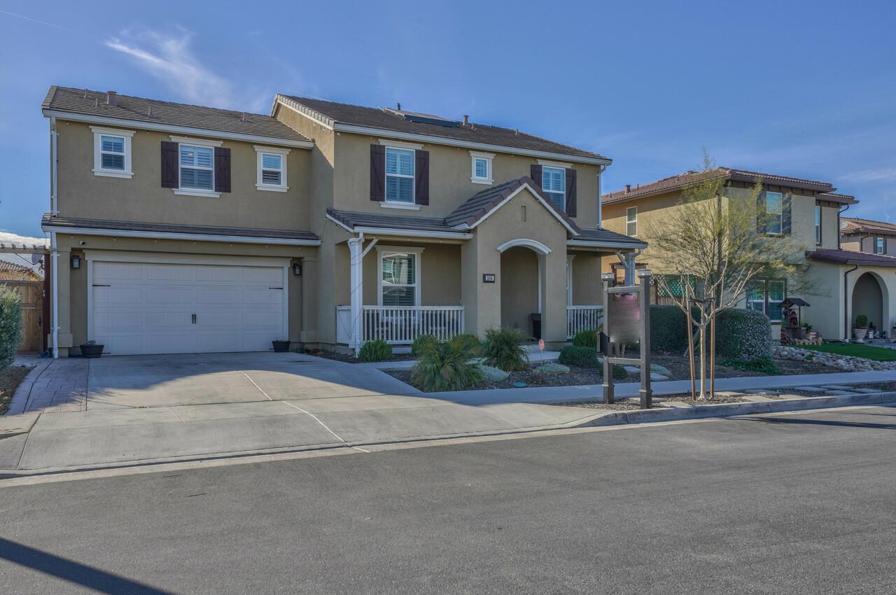 Detail Gallery Image 1 of 1 For 286 El Toro Ct, Hollister,  CA 95023 - 4 Beds | 2/1 Baths