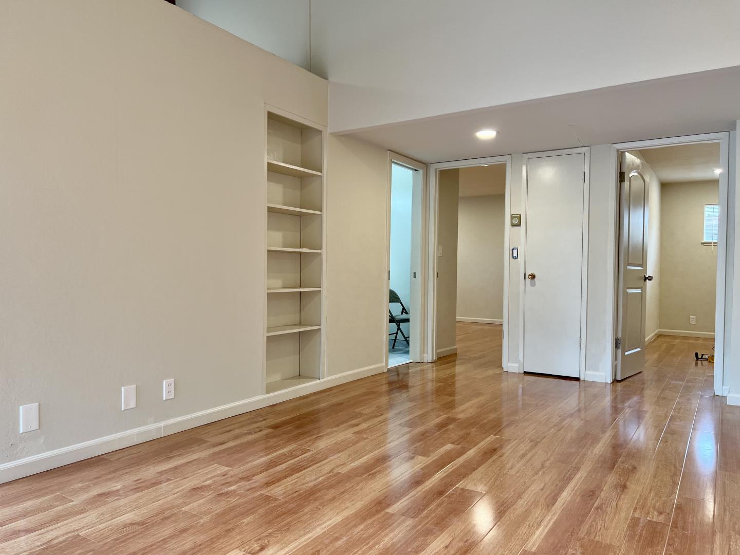 Detail Gallery Image 1 of 1 For 1599 Maurice Ln #4,  San Jose,  CA 95129 - 2 Beds | 2 Baths
