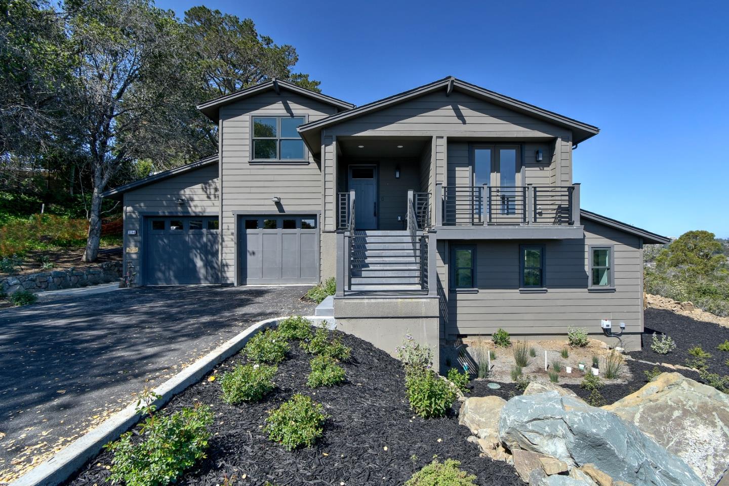 Detail Gallery Image 1 of 29 For 2184 Cobblehill Pl, San Mateo,  CA 94402 - 4 Beds | 3/1 Baths