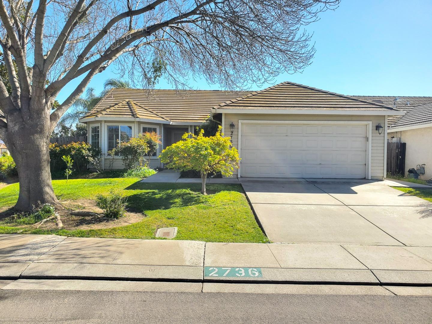 Detail Gallery Image 1 of 1 For 2736 Winged Foot Way, Modesto,  CA 95355 - 3 Beds | 2 Baths