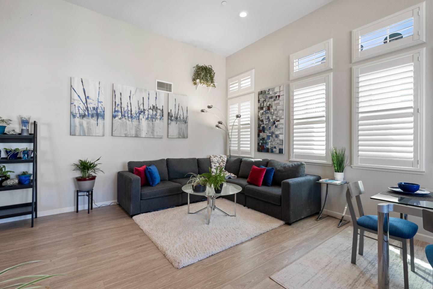 Detail Gallery Image 1 of 1 For 3086 Manuel St #4,  San Jose,  CA 95136 - 2 Beds | 2 Baths