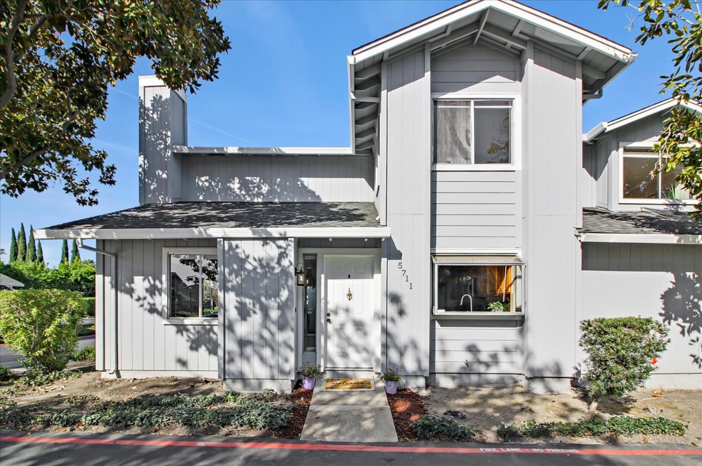 Detail Gallery Image 1 of 1 For 5711 Saxony Ct, San Jose,  CA 95123 - 3 Beds | 2 Baths