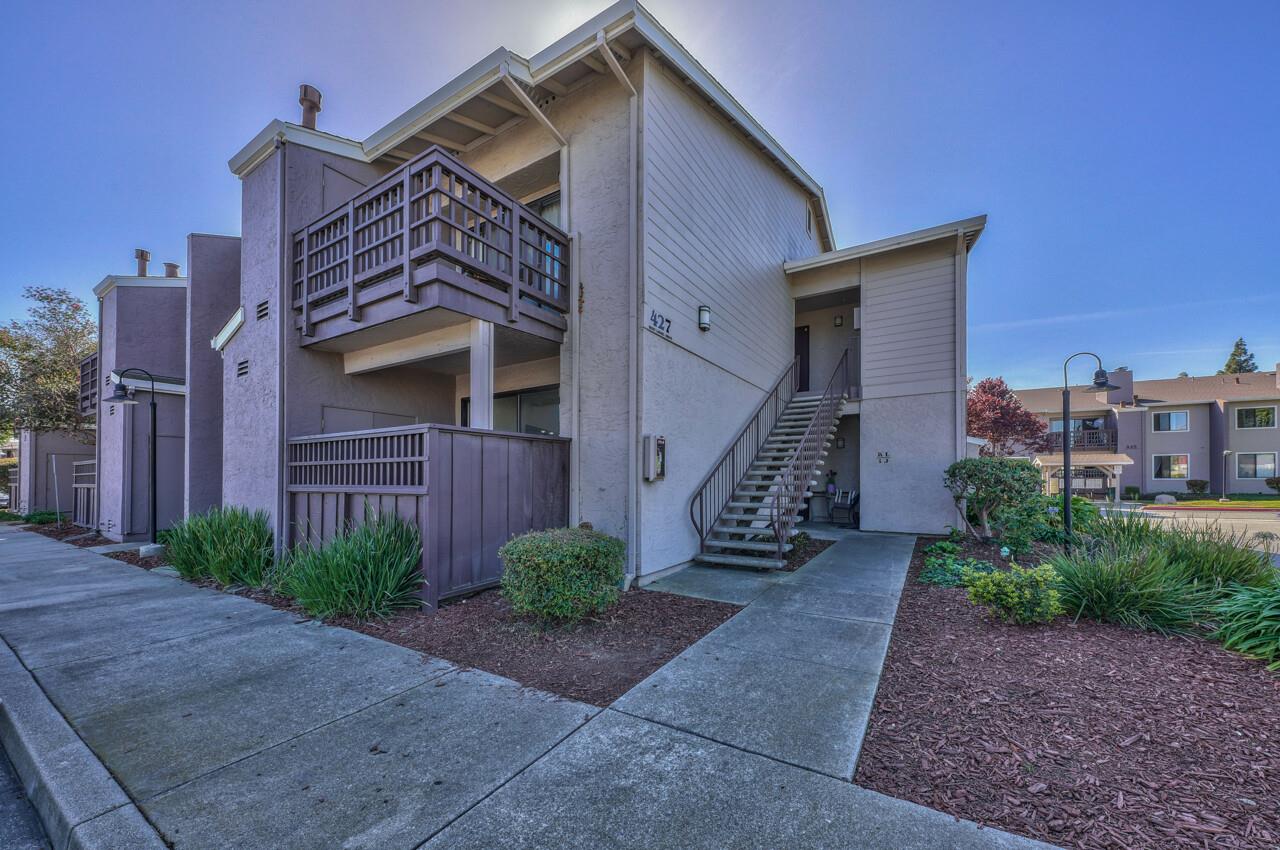 Detail Gallery Image 1 of 1 For 427 W Laurel Dr #I,  Salinas,  CA 93906 - 1 Beds | 1 Baths