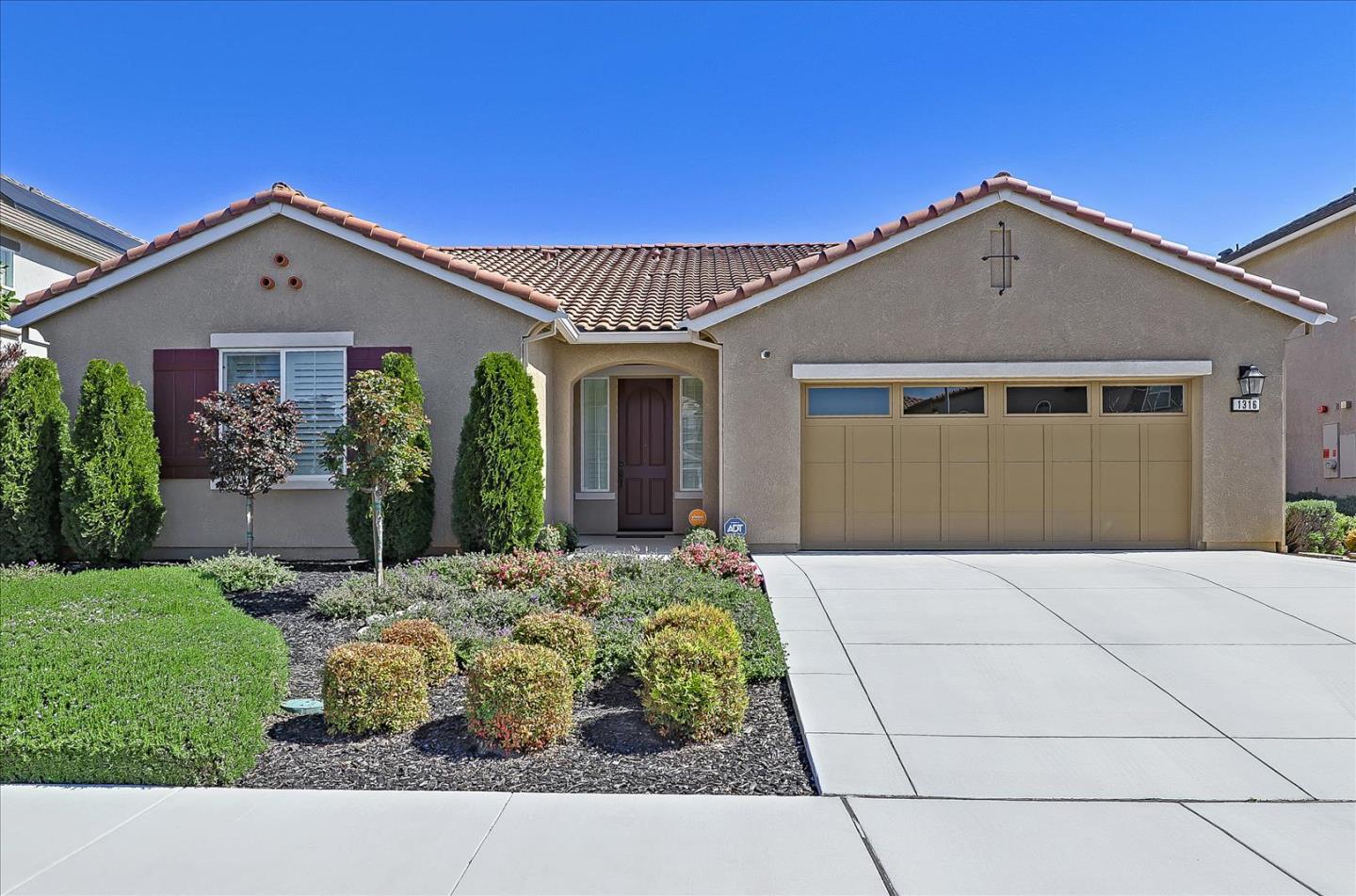 Detail Gallery Image 1 of 1 For 1316 Morning Star Dr, Morgan Hill,  CA 95037 - 3 Beds | 2/1 Baths
