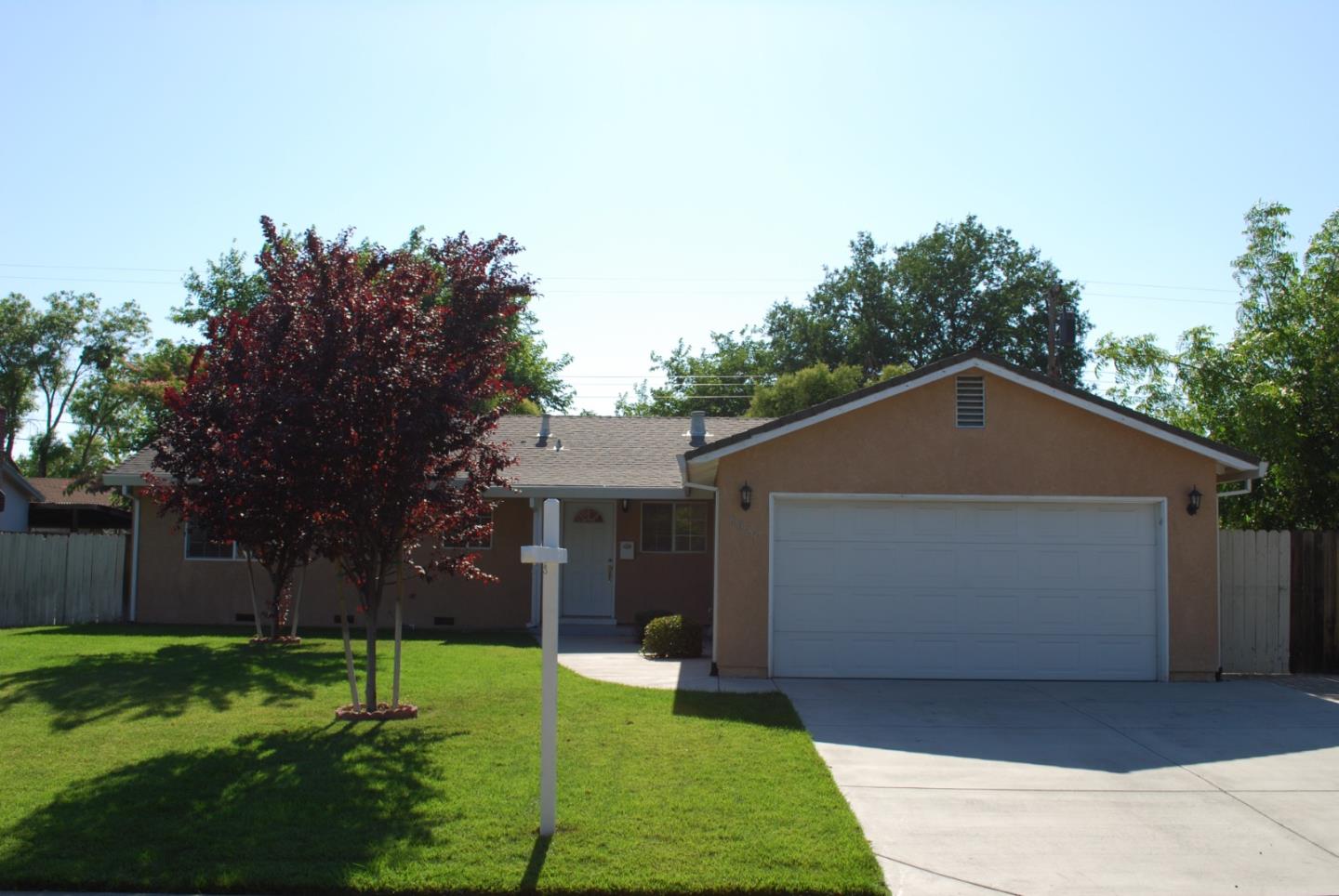 Detail Gallery Image 1 of 1 For 8023 Rosswood Dr, Citrus Heights,  CA 95621 - 3 Beds | 1/1 Baths