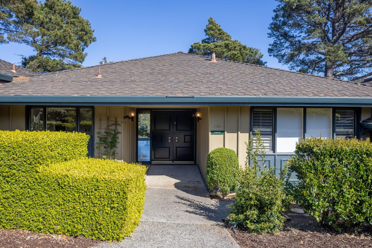 194 Del Mesa Carmel, Carmel, CA 93923 2 Beds 2 Baths (Sold