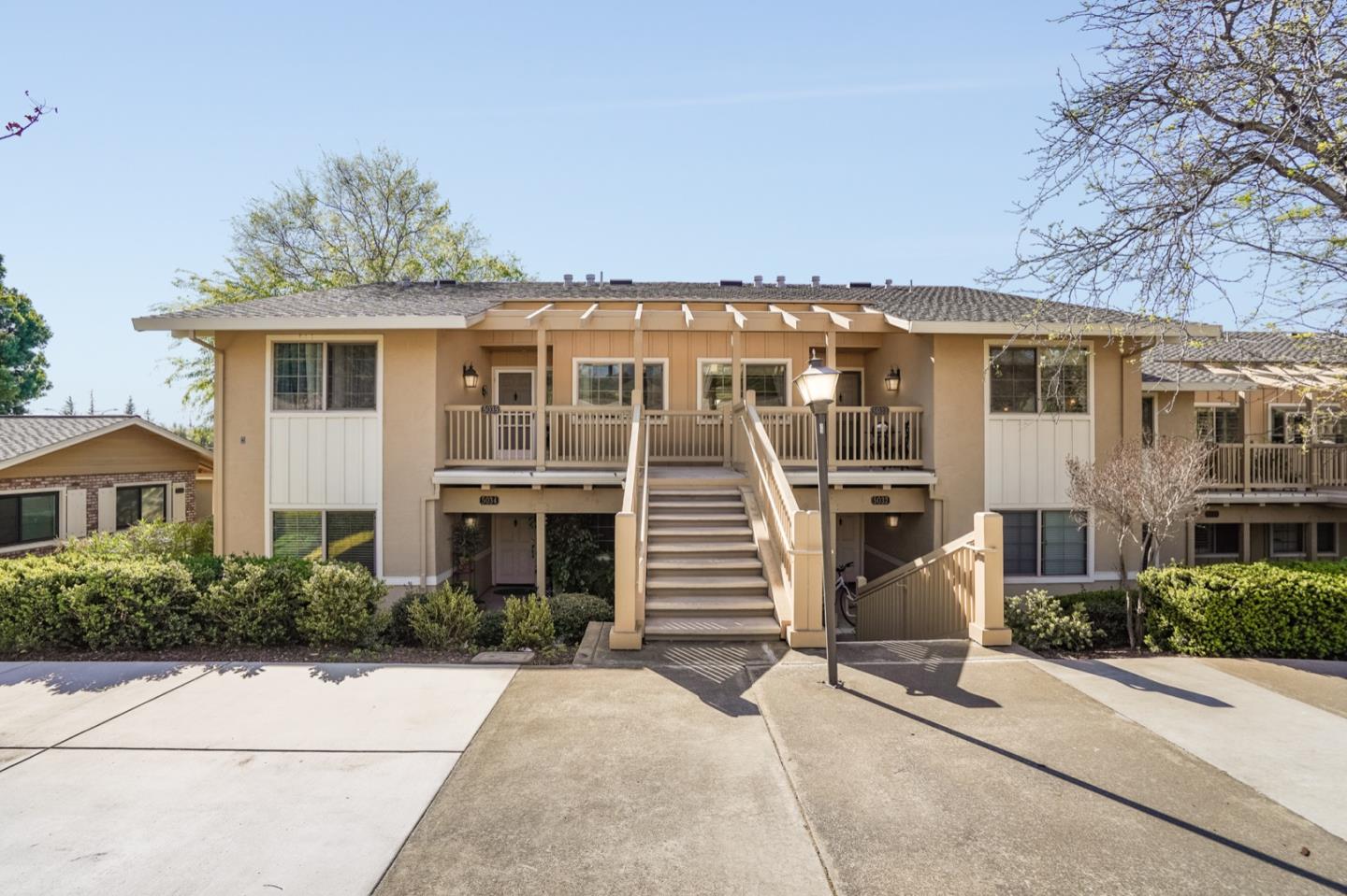 Detail Gallery Image 1 of 1 For 5033 Cribari Vale, San Jose,  CA 95135 - 2 Beds | 2 Baths