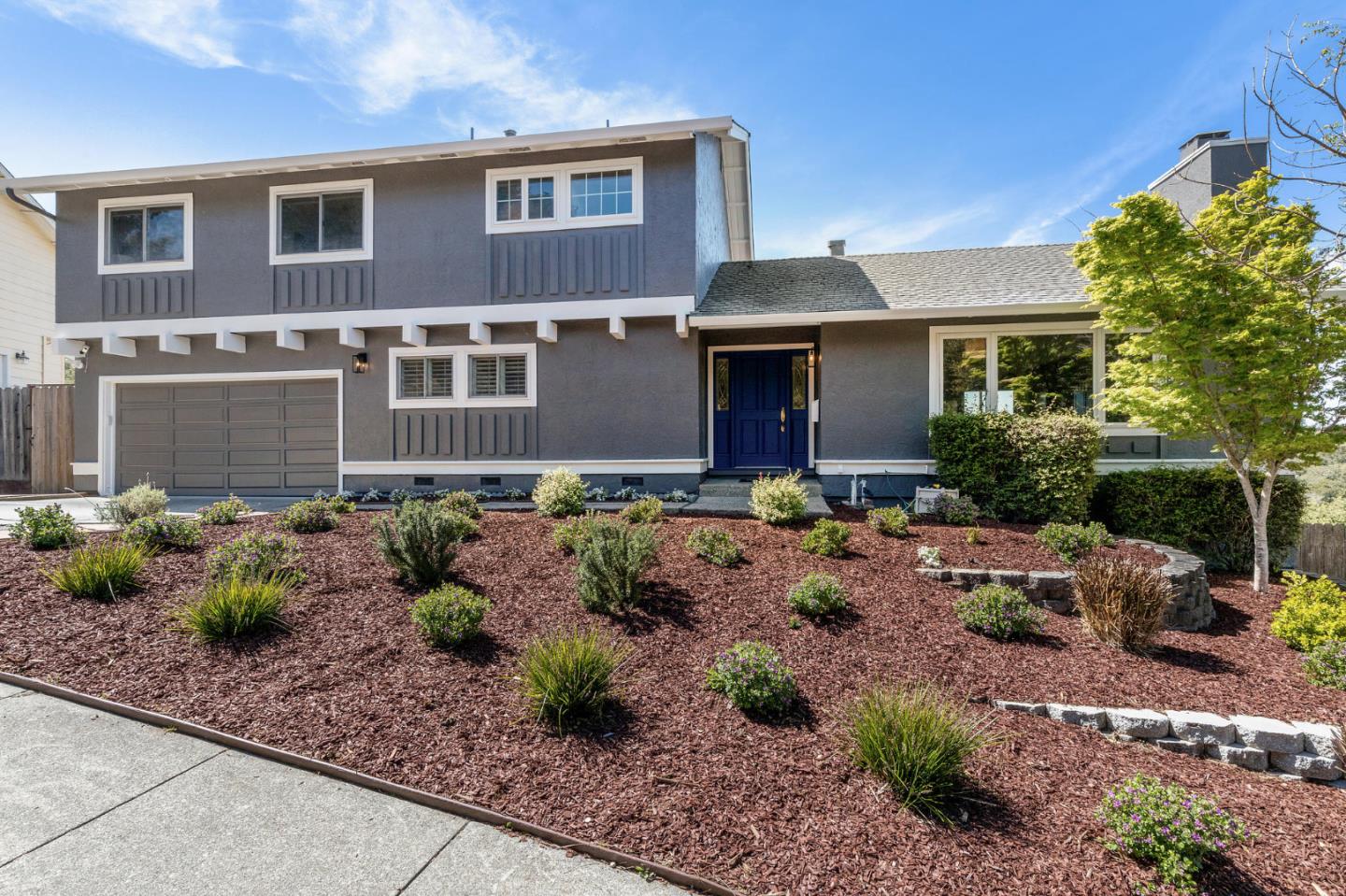 Detail Gallery Image 1 of 1 For 2876 Wakefield Dr, Belmont,  CA 94002 - 4 Beds | 2/1 Baths