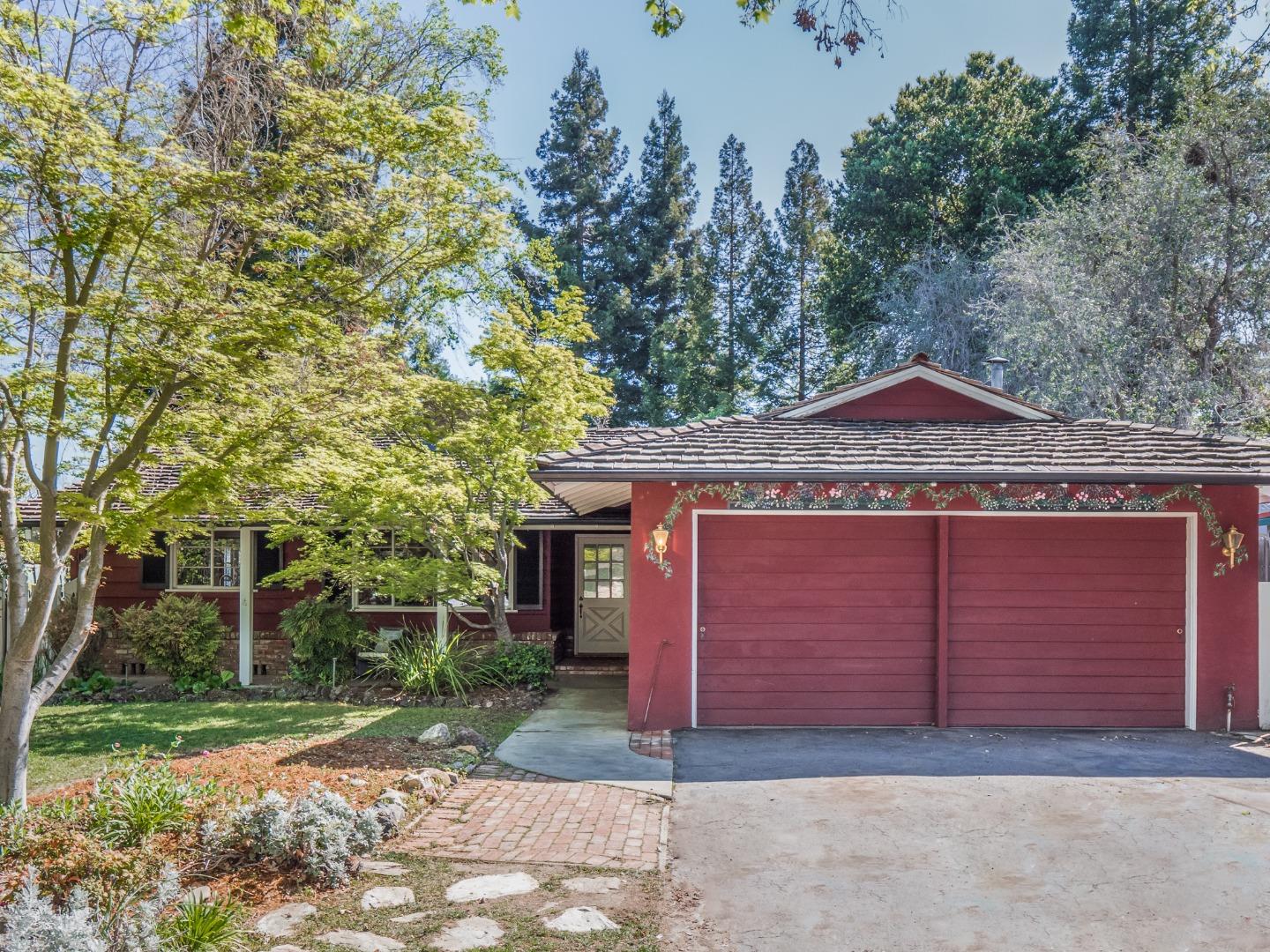 Detail Gallery Image 1 of 1 For 1551 Siesta Dr, Los Altos,  CA 94024 - 3 Beds | 2 Baths