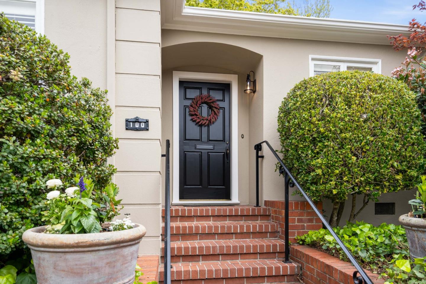 Detail Gallery Image 1 of 1 For 100 Costa Rica Ave, Burlingame,  CA 94010 - 3 Beds | 2 Baths