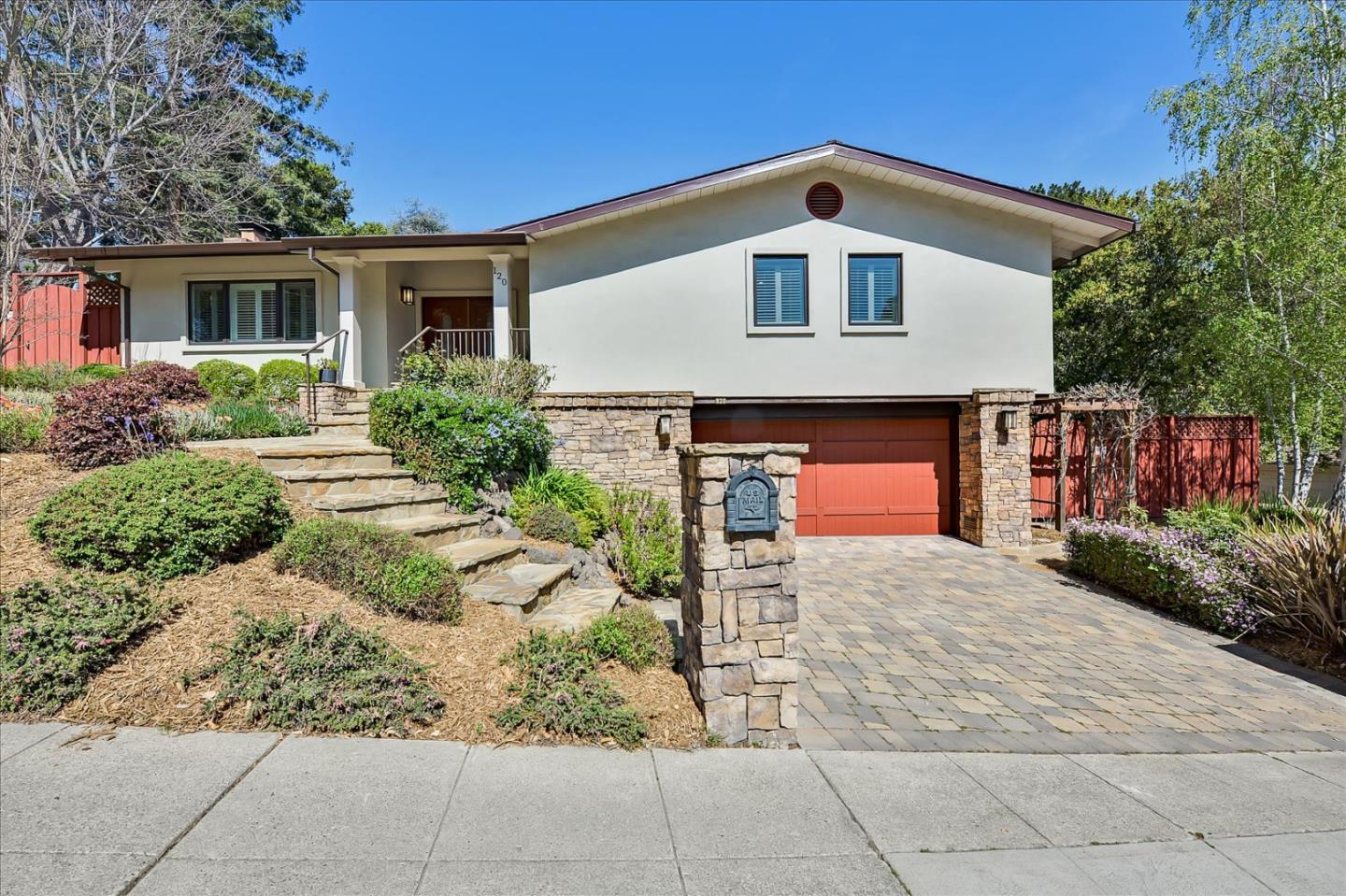 Detail Gallery Image 1 of 1 For 120 La Mesa Dr, Portola Valley,  CA 94028 - 3 Beds | 2 Baths