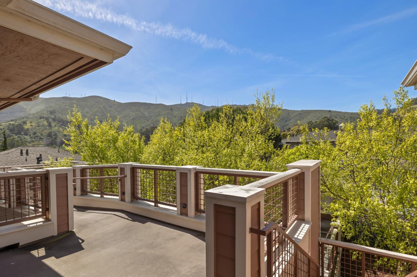 Detail Gallery Image 1 of 1 For 432 Swallowtail Ct, Brisbane,  CA 94005 - 2 Beds | 2 Baths