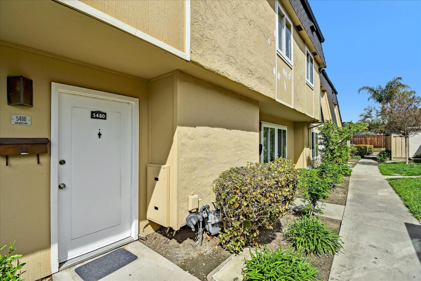 Detail Gallery Image 1 of 1 For 5480 Don Andres Way, San Jose,  CA 95123 - 3 Beds | 1/1 Baths