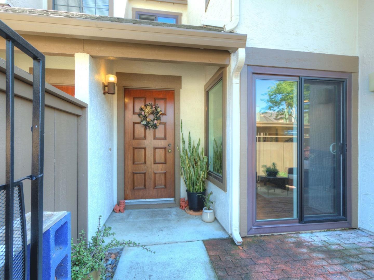 Detail Gallery Image 1 of 1 For 1927 Huxley Ct, San Jose,  CA 95125 - 2 Beds | 1/1 Baths
