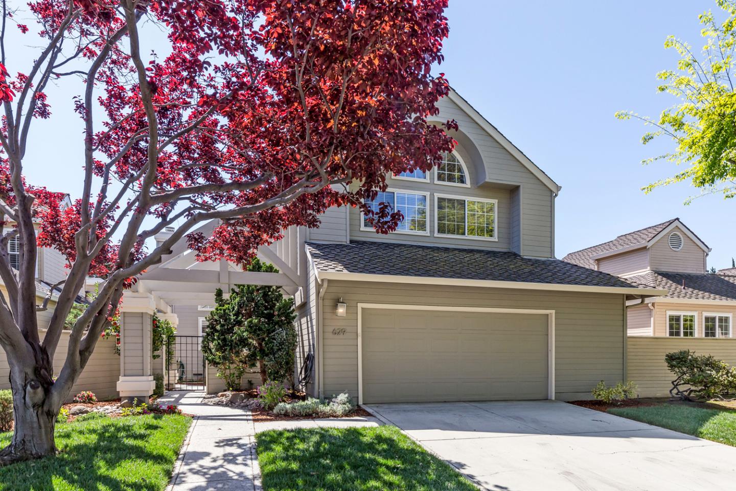 Detail Gallery Image 1 of 1 For 629 Charmain Cir, Mountain View,  CA 94041 - 3 Beds | 2/1 Baths