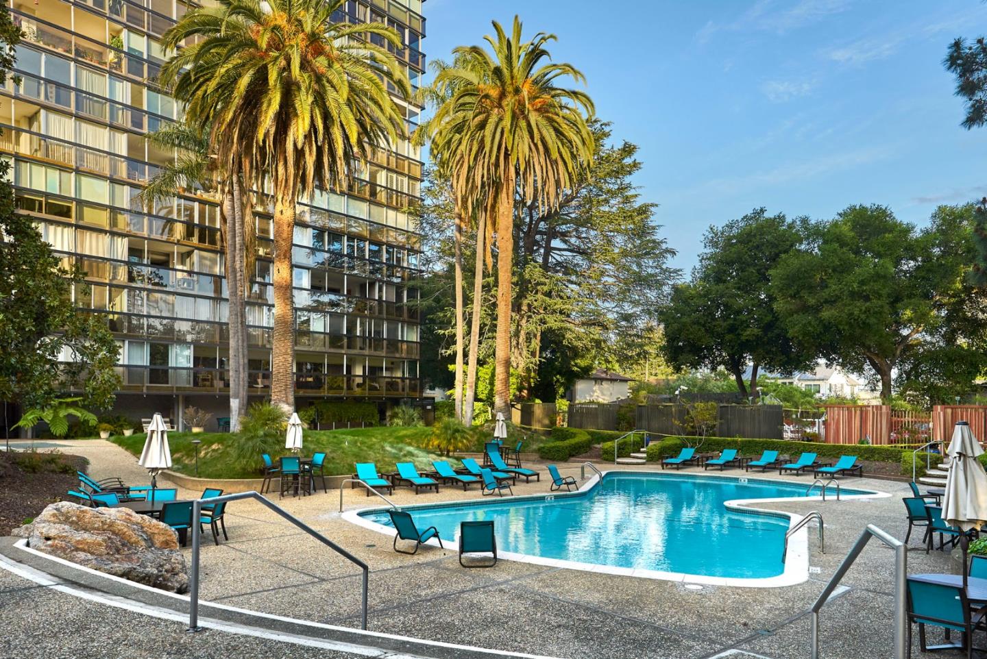 Detail Gallery Image 1 of 1 For 101 Alma St #204,  Palo Alto,  CA 94301 - 1 Beds | 1 Baths