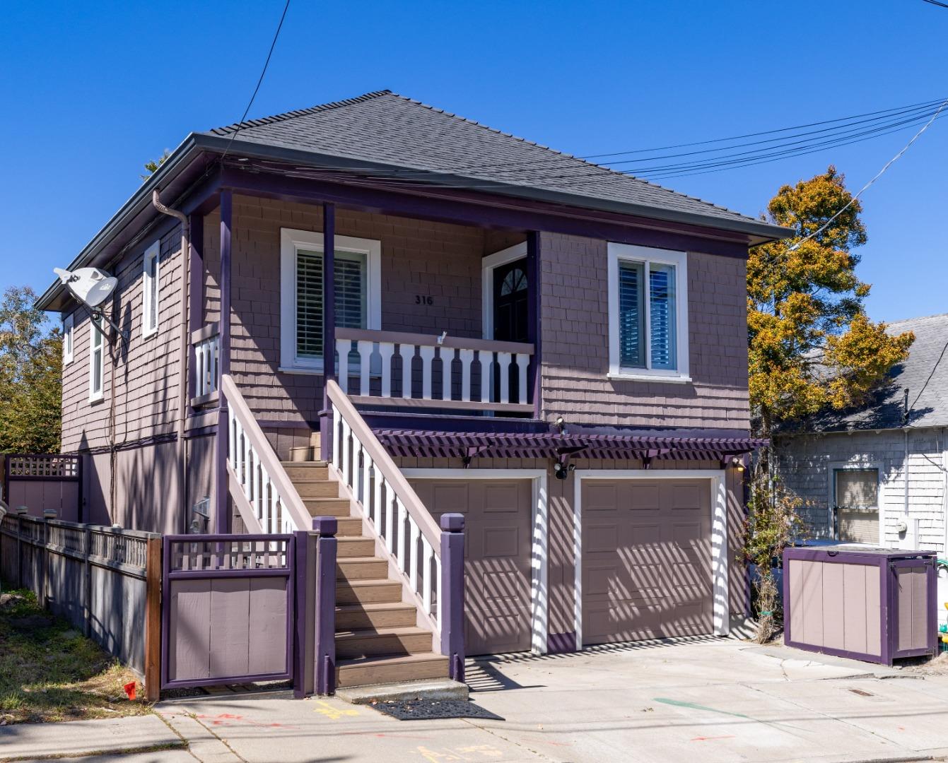 Detail Gallery Image 1 of 1 For 316 9th St, Pacific Grove,  CA 93950 - 3 Beds | 2 Baths