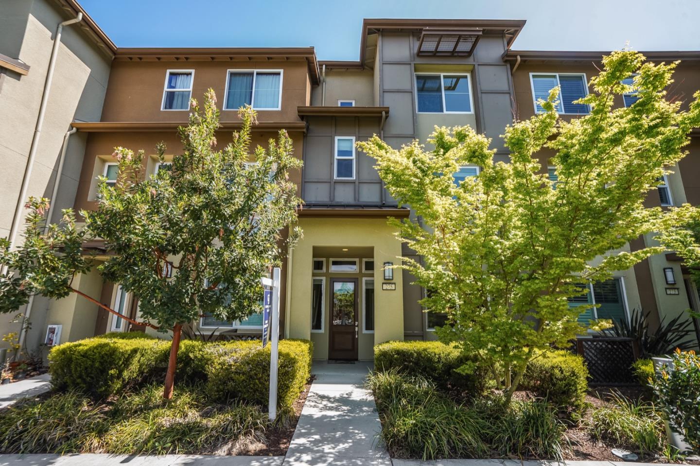 Detail Gallery Image 1 of 1 For 275 Odyssey Ln, Milpitas,  CA 95035 - 3 Beds | 3/1 Baths