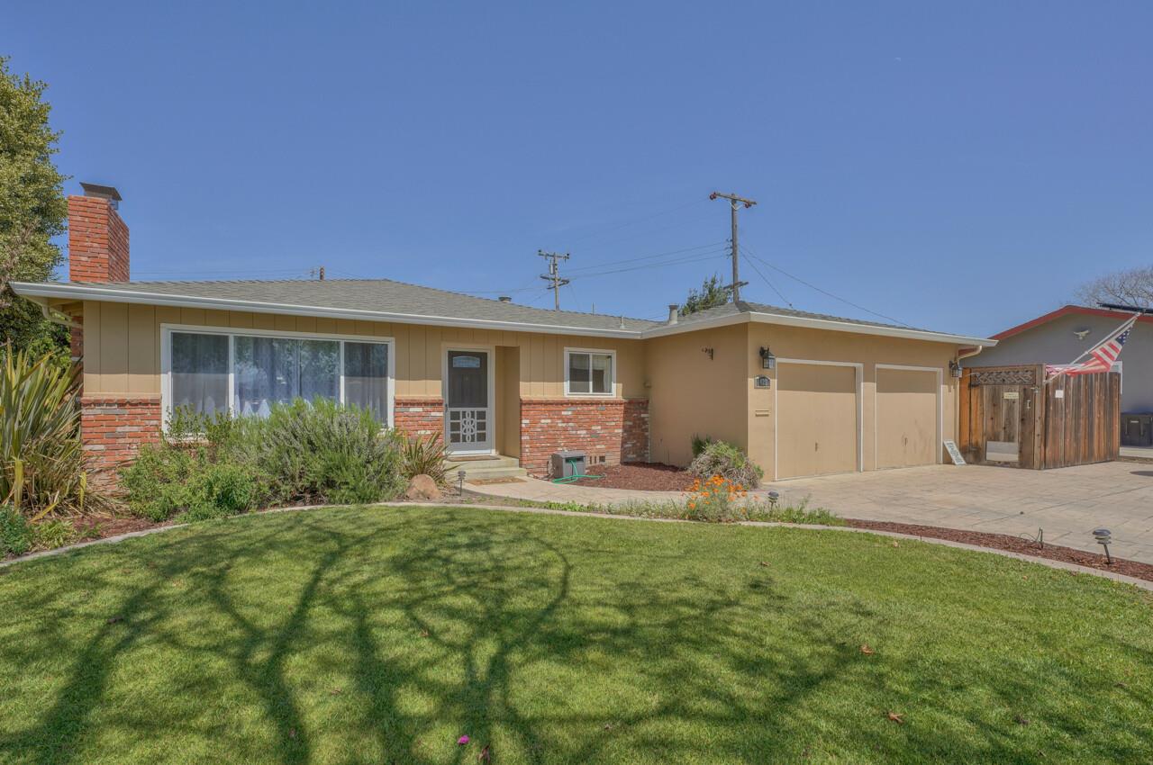 Detail Gallery Image 1 of 1 For 425 San Miguel Ave, Salinas,  CA 93901 - 3 Beds | 2 Baths
