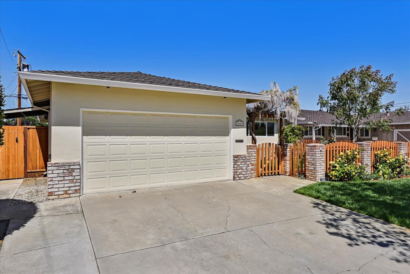 Detail Gallery Image 1 of 1 For 1687 Morocco Dr, San Jose,  CA 95125 - 3 Beds | 2/1 Baths