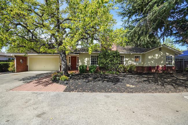 Detail Gallery Image 1 of 1 For 900 Wallea Dr, Menlo Park,  CA 94025 - 3 Beds | 2/1 Baths