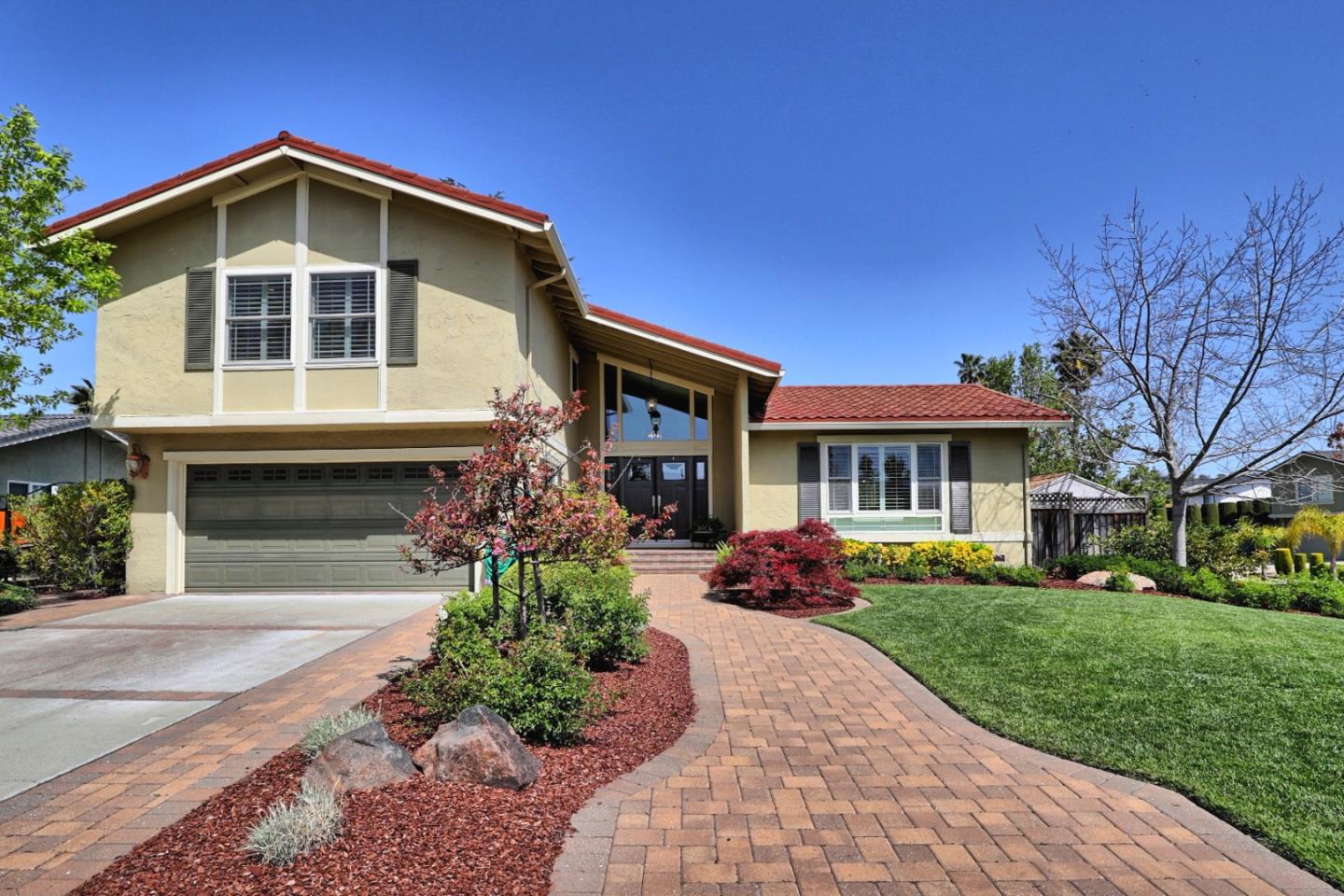 Detail Gallery Image 1 of 1 For 6031 Yellowbird Ct, San Jose,  CA 95120 - 4 Beds | 2/1 Baths