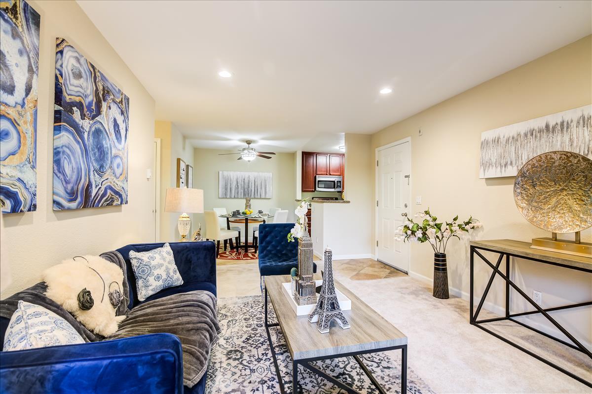 Detail Gallery Image 1 of 1 For 874 Catkin Ct, San Jose,  CA 95128 - 2 Beds | 2 Baths
