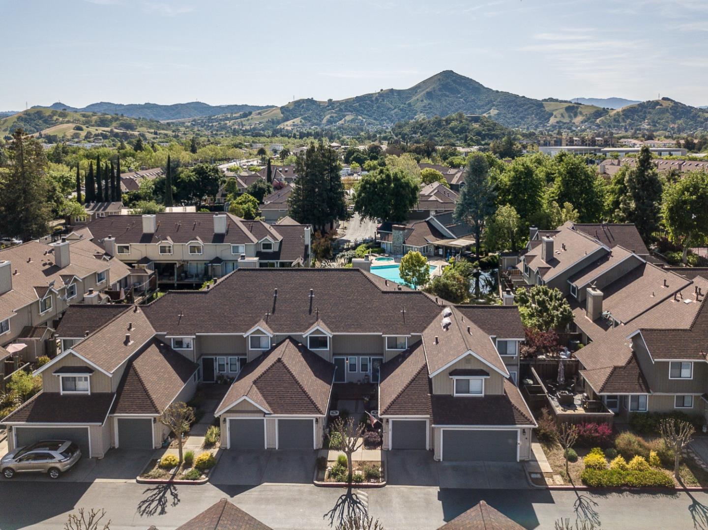 Detail Gallery Image 1 of 1 For 457 Creekside Ln, Morgan Hill,  CA 95037 - 2 Beds | 2/1 Baths