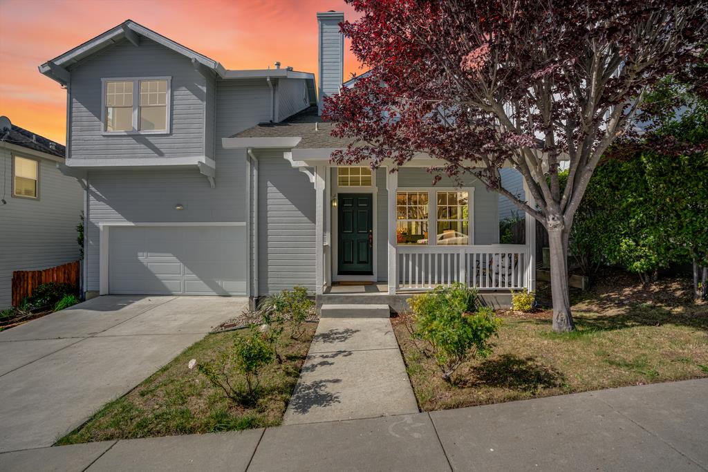 Detail Gallery Image 1 of 1 For 84 Firethorne Way, Watsonville,  CA 95076 - 3 Beds | 2/1 Baths