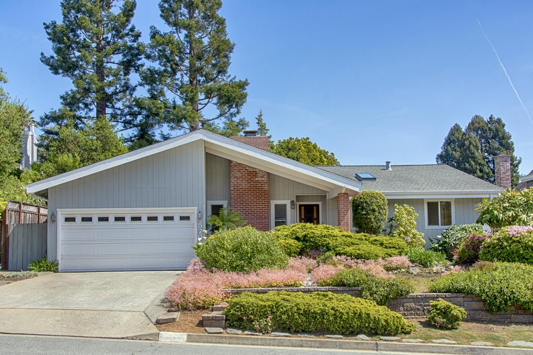 Detail Gallery Image 1 of 1 For 570 Saint Andrews Dr, Aptos,  CA 95003 - 3 Beds | 2 Baths