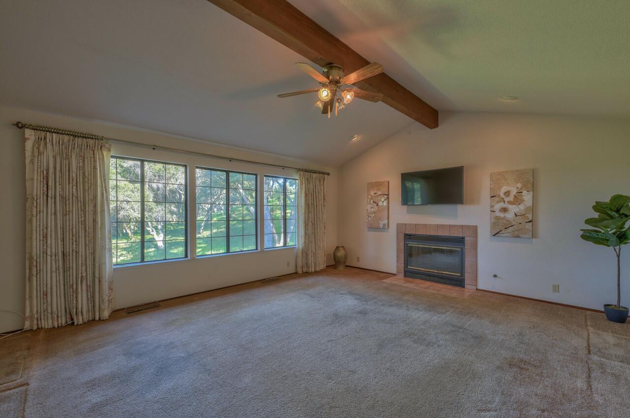 Detail Gallery Image 1 of 1 For 19603 Brentwood Ct, Salinas,  CA 93907 - 3 Beds | 2 Baths
