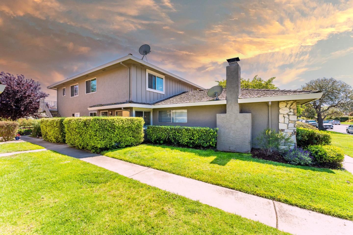 Detail Gallery Image 1 of 1 For 1540 42nd Ave #2,  Capitola,  CA 95010 - 2 Beds | 1 Baths