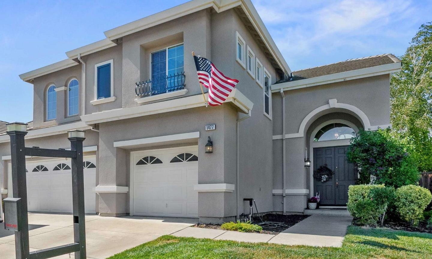 Detail Gallery Image 1 of 1 For 1477 Senegal Ct, Gilroy,  CA 95020 - 4 Beds | 2/1 Baths