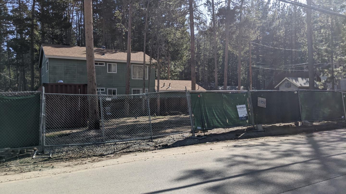 Photo of 1101 Sonora Ave in South Lake Tahoe, CA