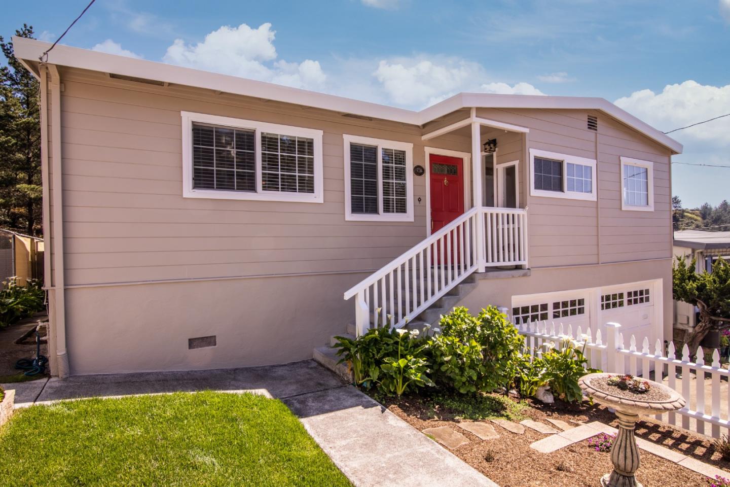 Detail Gallery Image 1 of 1 For 736 Moana Way, Pacifica,  CA 94044 - 3 Beds | 2 Baths