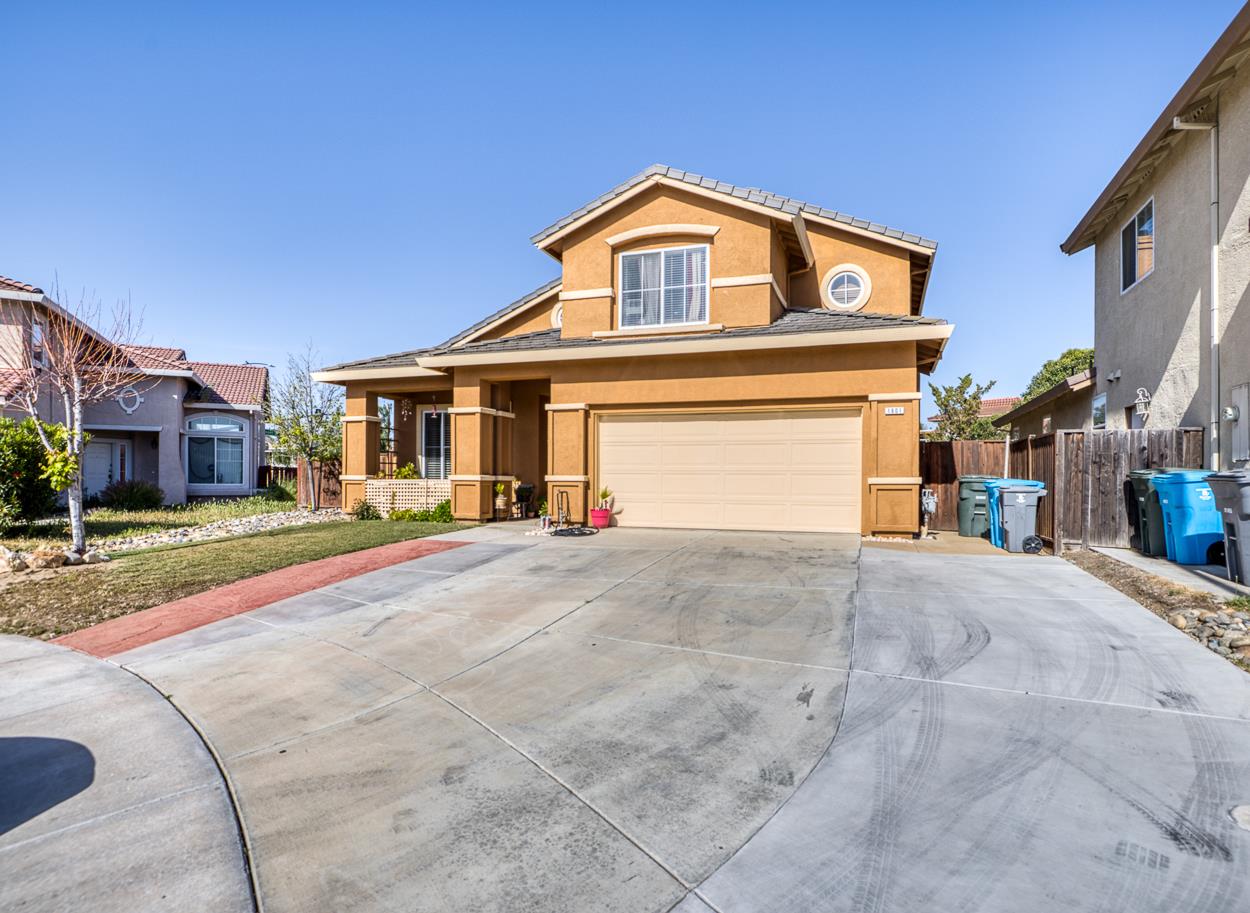 Detail Gallery Image 1 of 1 For 1801 Carousel Dr, Hollister,  CA 95023 - 4 Beds | 2/1 Baths