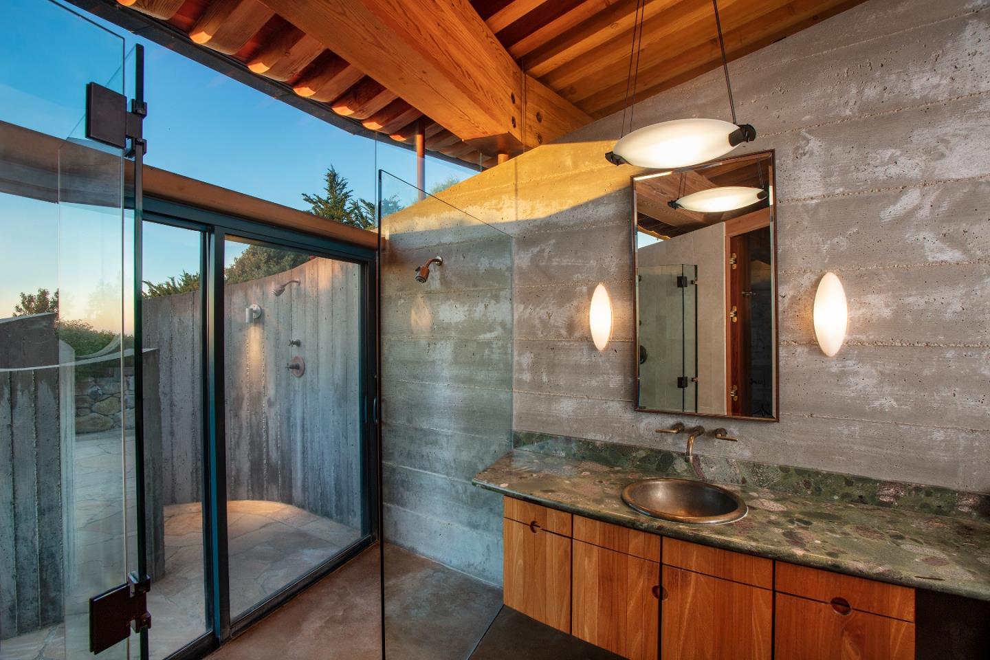 Detail Gallery Image 37 of 69 For 46400 Clear Ridge Rd, Big Sur Coast,  CA 93920 - 4 Beds | 4 Baths