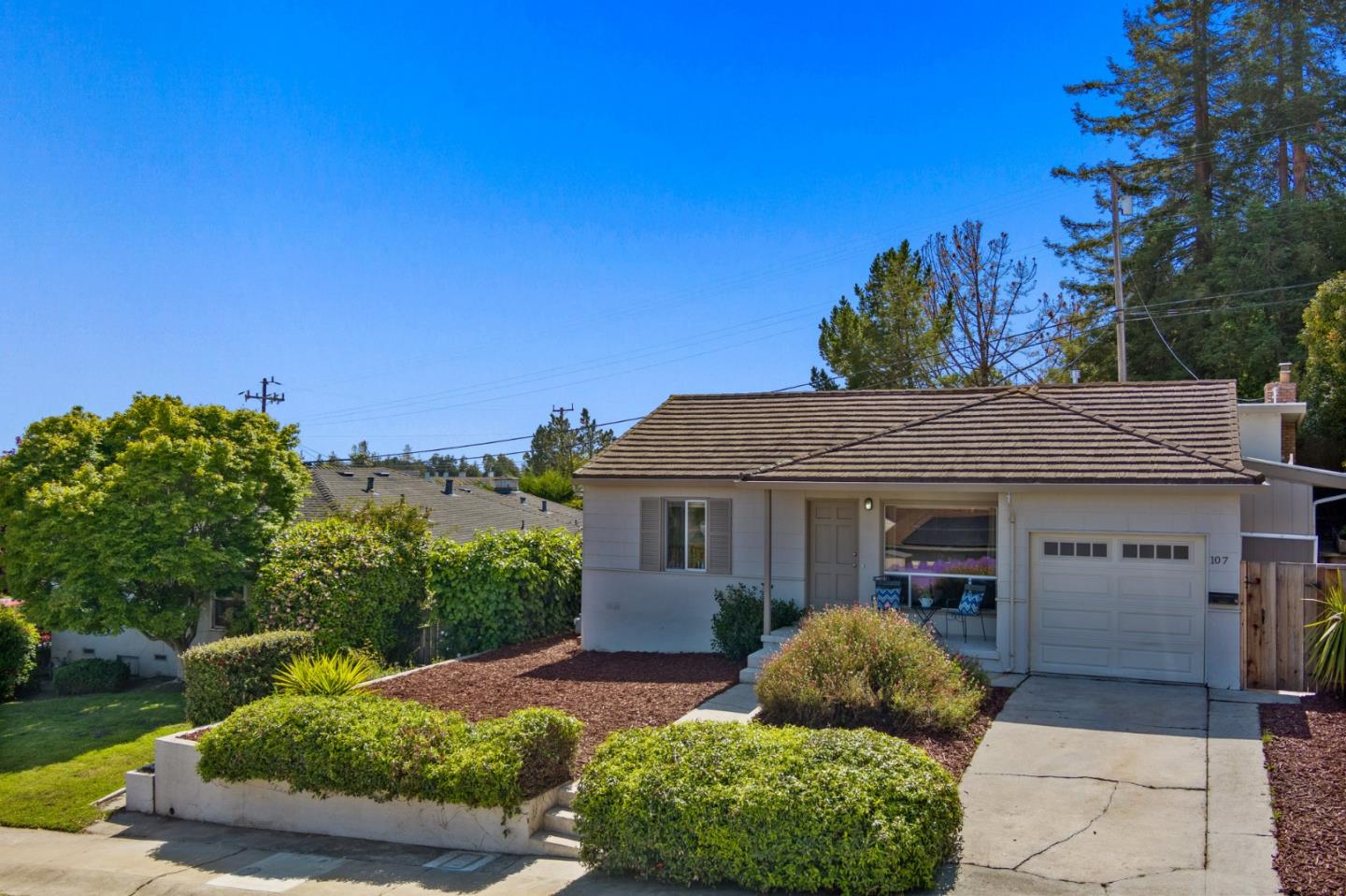 Detail Gallery Image 1 of 1 For 107 Las Ondas Ct, Santa Cruz,  CA 95060 - 3 Beds | 2 Baths