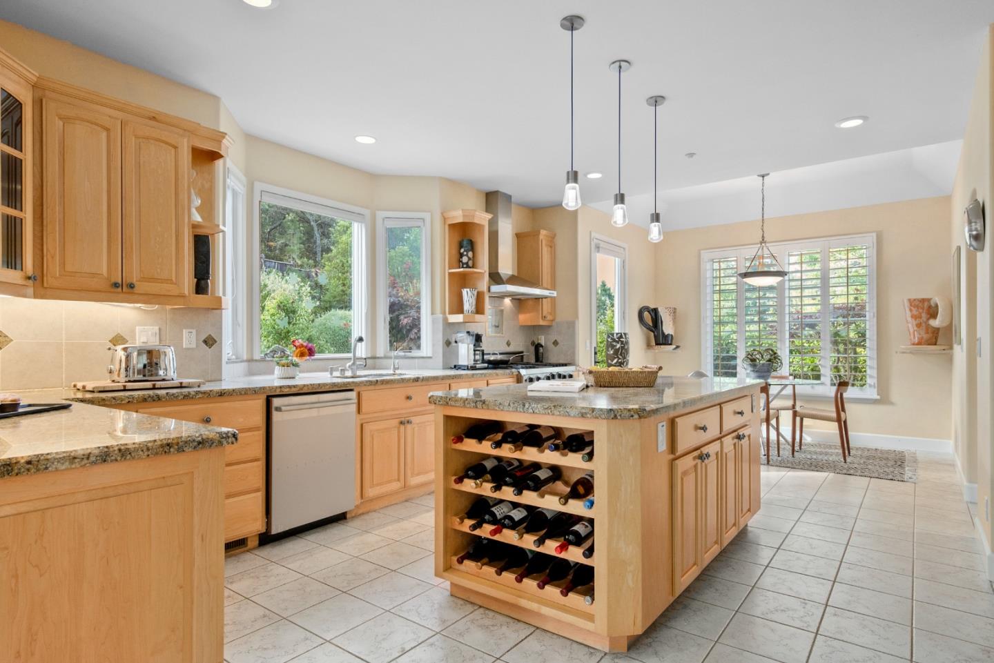 Detail Gallery Image 17 of 72 For 625 Lassen Park Ct, Scotts Valley,  CA 95066 - 4 Beds | 4 Baths