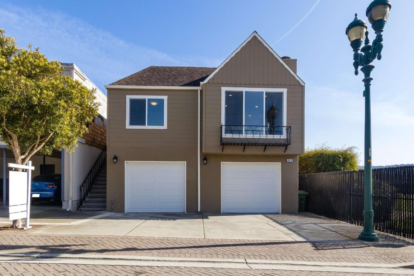 Photo of 444 E St in Colma, CA