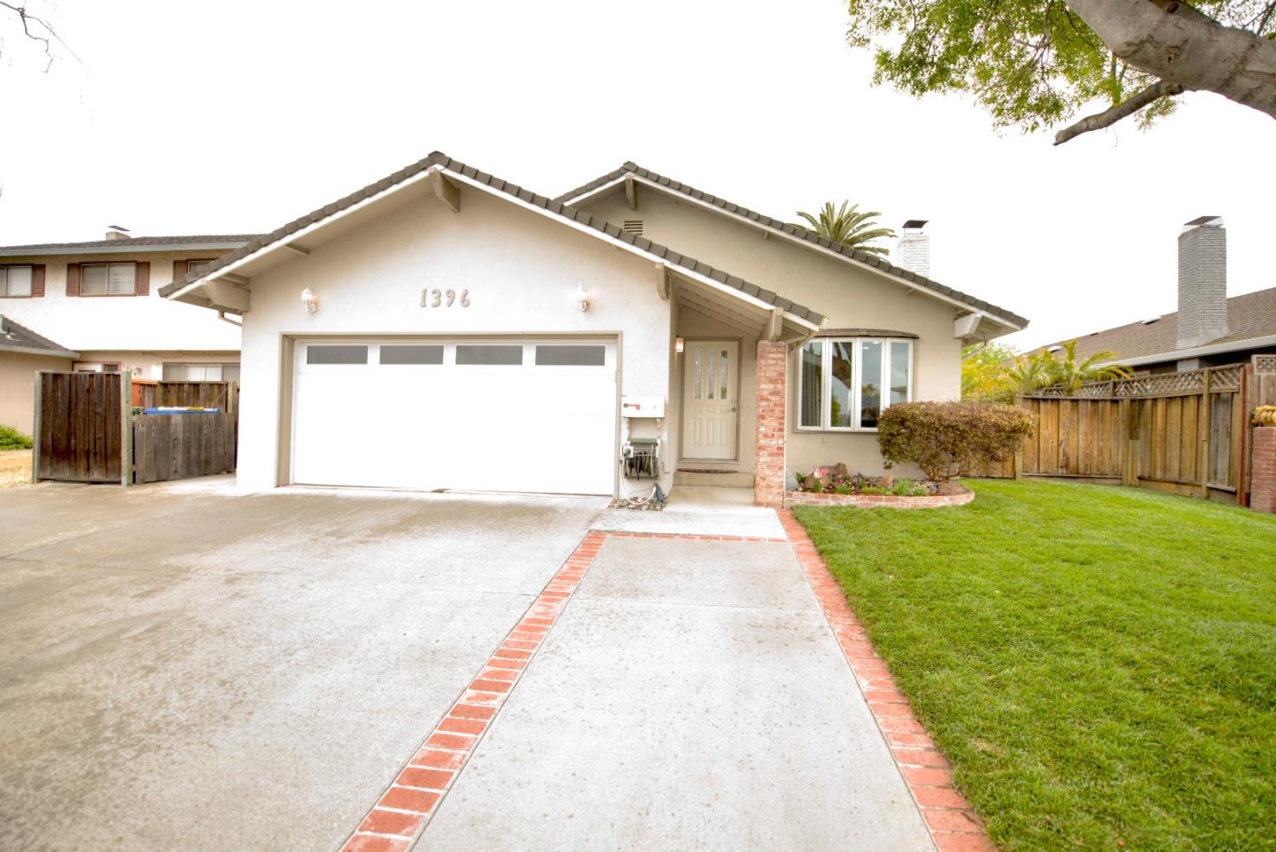 Detail Gallery Image 1 of 1 For 1396 Fallen Leaf Dr, Milpitas,  CA 95035 - 3 Beds | 2 Baths