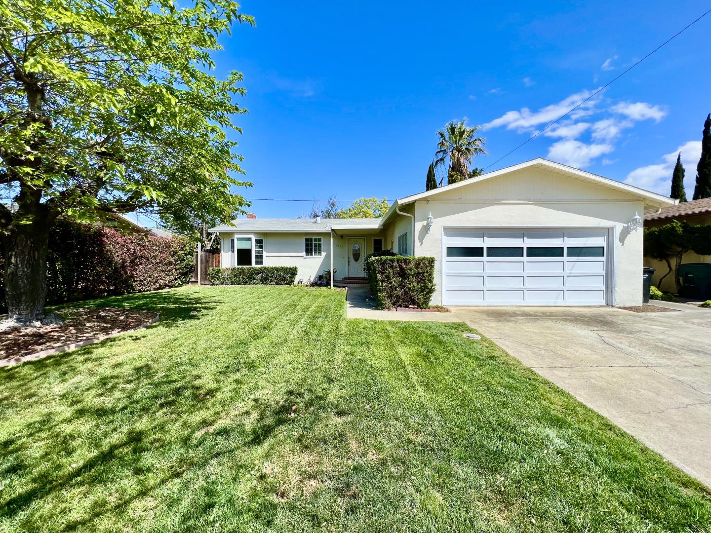 Detail Gallery Image 1 of 1 For 1618 Meadowlark Ln, Sunnyvale,  CA 94087 - 3 Beds | 2 Baths