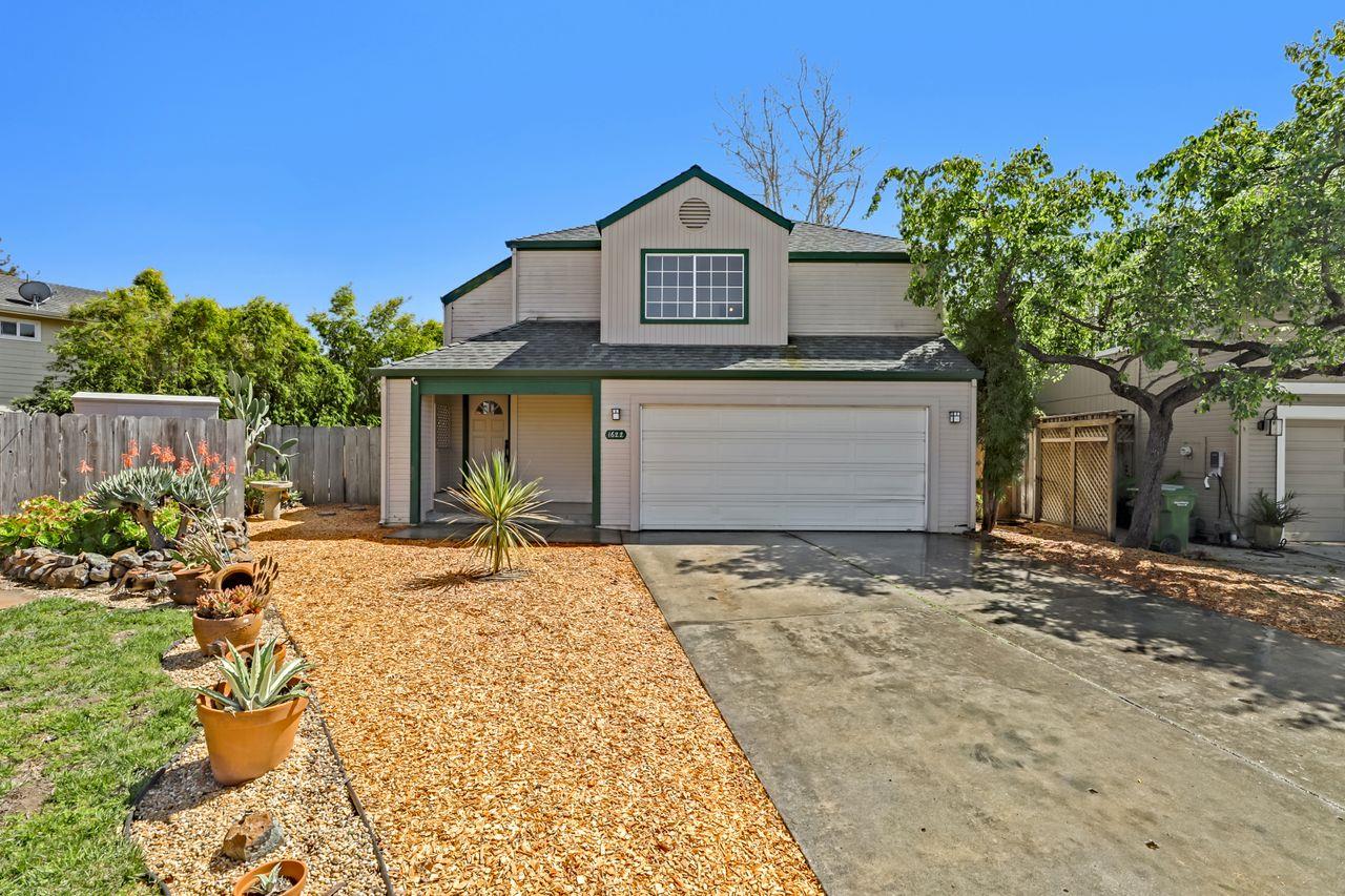 Detail Gallery Image 1 of 1 For 1622 Schooner Ct, Santa Cruz,  CA 95062 - 3 Beds | 2/1 Baths